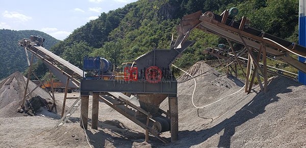 液壓開(kāi)箱制砂機(jī)